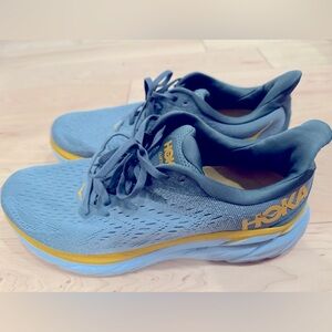 Hoka Clifton 8
